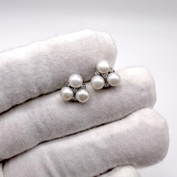 .925 Sterling Silver Simulated Pearl and Clear Cz Earrings - Picture 11 of 17